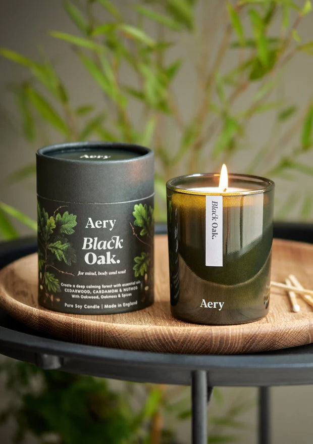 Aery Black Oak Scented Soy Candle - Cedarwood, Cardamom & Nutmeg