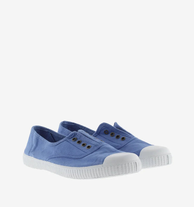 Victoria Classic Canvas Plimsol