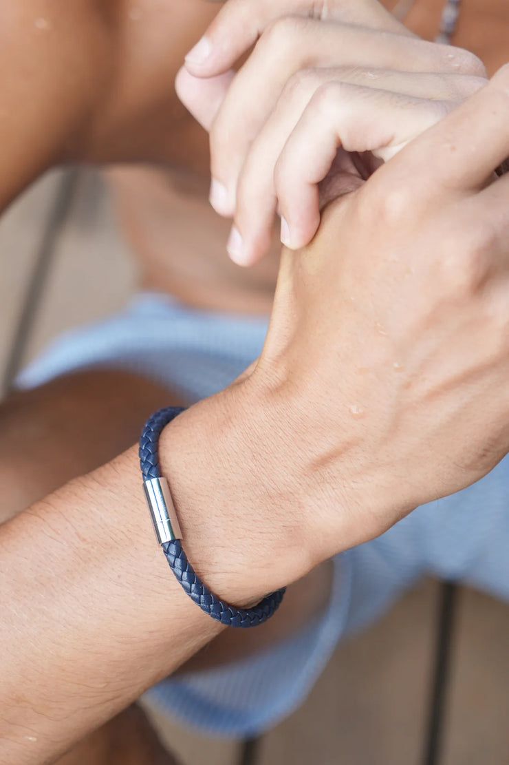 Bartlett Men's Leather Single Plaited Wrap Bracelet - Navy