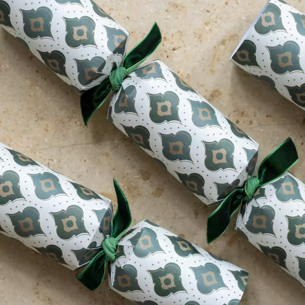 Grand Illusions Christmas Crackers - Forest Green