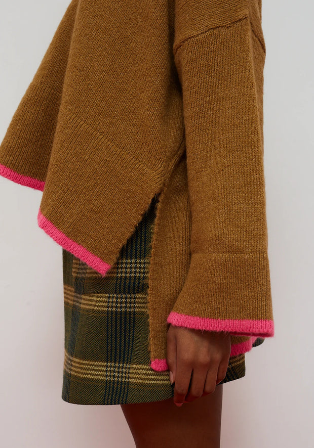 Dr Bloom Hug Jersey - Camel
