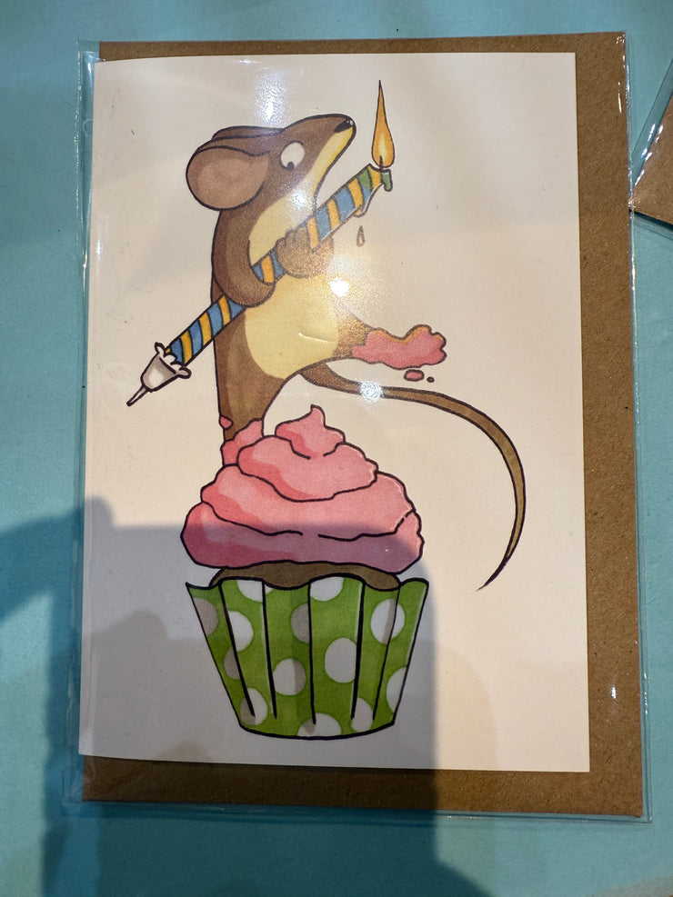 Two Can Mouse Cupcake