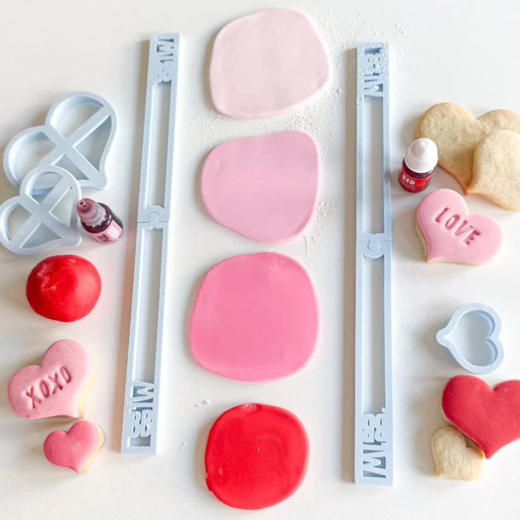 Biscuit Baking & Decorating Kit - Valentine's Lots Of Love