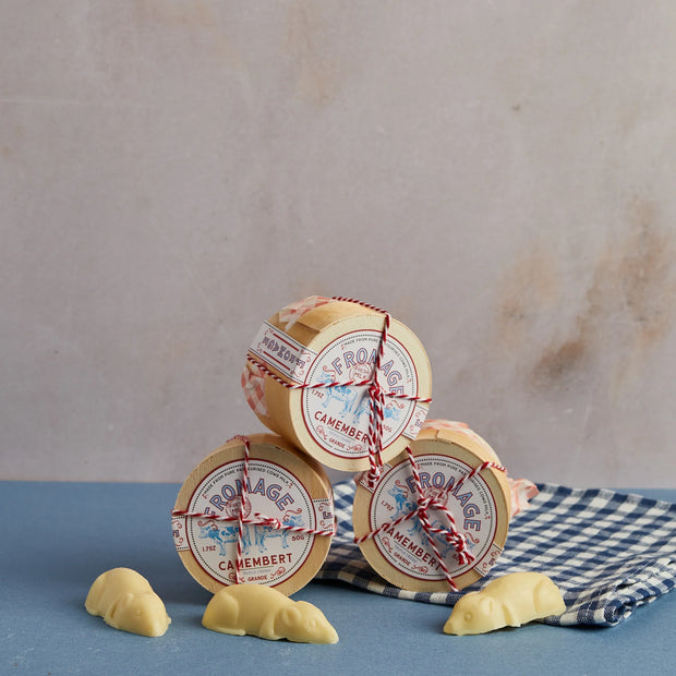 The Chocolate Gift Company - White Chocolate Cheese Mouses