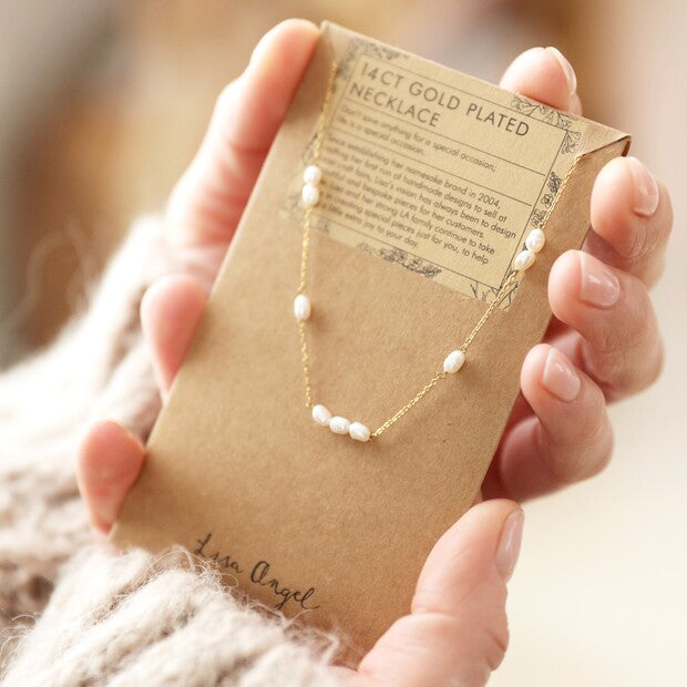 Gold and Pearl Necklace