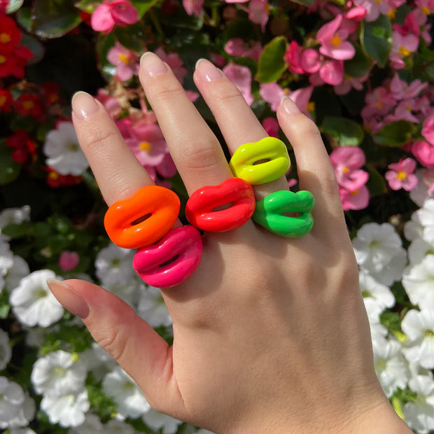 Neon Pink HOTLIPS Ring by Solange