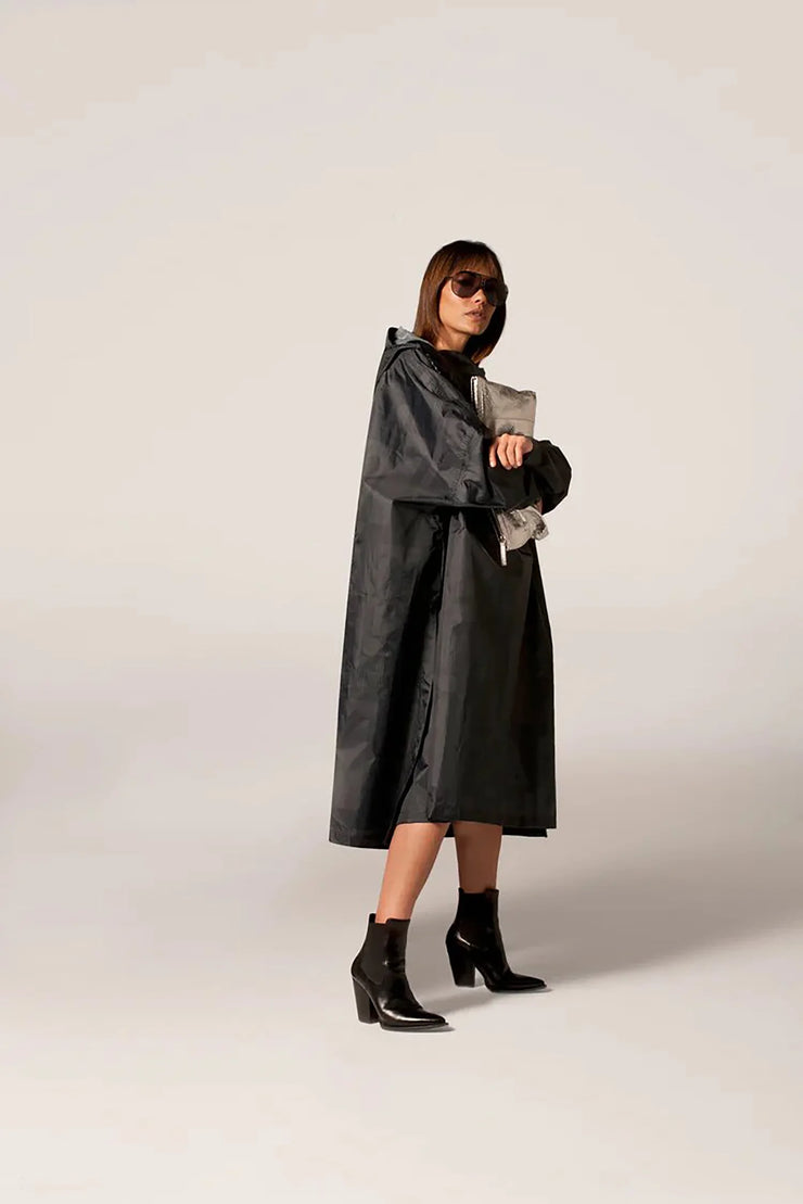 Rainkiss Unisex Recycled Rain Poncho - Back to Black